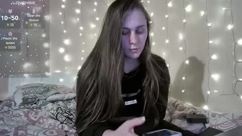 emma_just online show from January 9, 2026, 8:43 pm