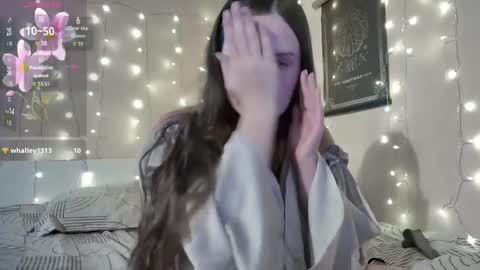 emma_just online show from April 1, 2026, 8:04 am