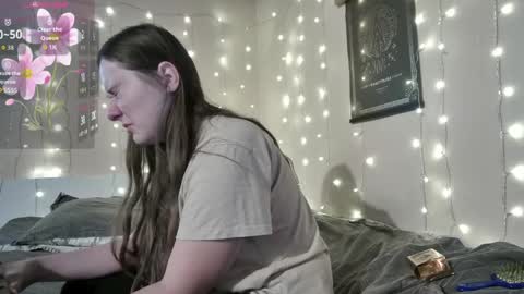 emma_just online show from April 13, 2026, 8:09 am