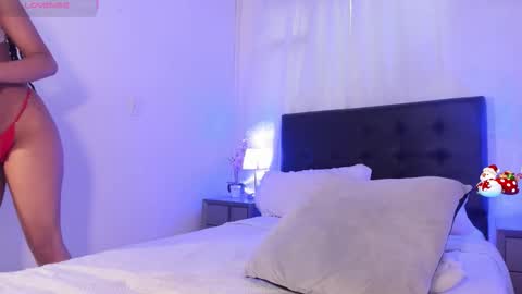 Snapshot of emma_martiin chatting on December 13, 2025, 7:53 pm Im Emma online show from December 13, 2025, 7:53 pm