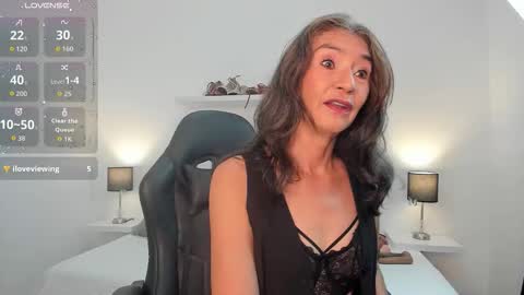 Emma  online show from March 26, 2026, 11:38 am