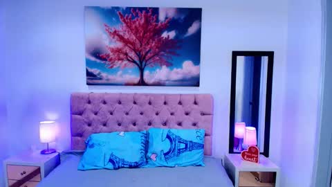 Emma Monserratt online show from January 8, 2026, 7:54 am