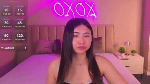 Snapshot of emma_murrphy chatting on September 13, 2025, 8:25 am Emma online show from September 13, 2025, 8:25 am