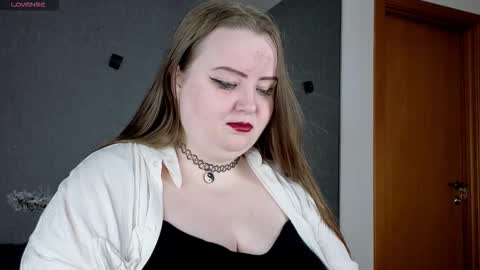 Snapshot of emma_razoom chatting on September 27, 2025, 9:53 pm Emma Razumovskaya online show from September 27, 2025, 9:53 pm