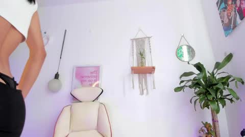 Emma online show from April 9, 2026, 3:28 pm