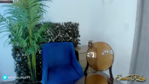 Snapshot of emma_rules99 chatting on March 3, 2025, 4:03 pm Emma online show from March 3, 2025, 4:03 pm