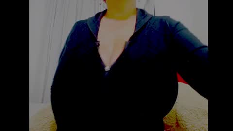 emma_saenzz online show from November 22, 2025, 5:17 am