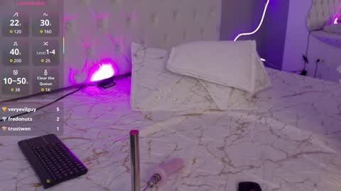 emma_visconti online show from December 4, 2025, 2:26 pm