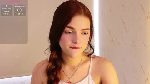 Snapshot of emma_wattsoon chatting on April 15, 2026, 3:19 pm emma_wattsoon online show from April 15, 2026, 3:19 pm