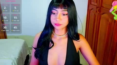 Emma web online show from November 3, 2025, 2:02 am