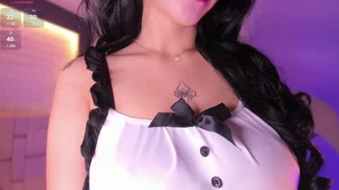 emma_woods__ online show from December 14, 2024, 12:23 pm