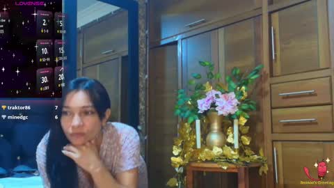 Emma online show from February 11, 2025, 9:56 pm