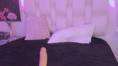 emmaa00_ online show from March 13, 2026, 5:41 pm