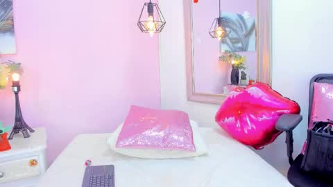 Emma  online show from February 11, 2026, 7:19 pm