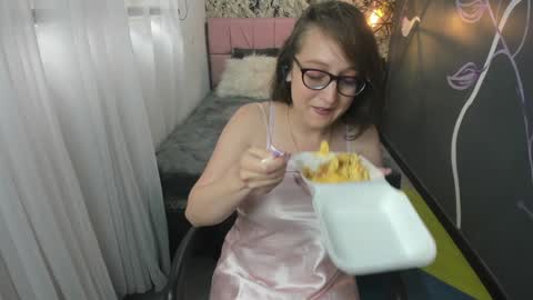 Emma Evans online show from January 29, 2025, 2:53 pm
