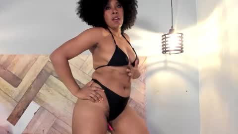 Snapshot of emmabrantt chatting on March 4, 2026, 12:33 pm Emma Brant online show from March 4, 2026, 12:33 pm