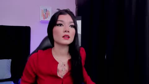 Emma  online show from November 25, 2025, 8:53 pm