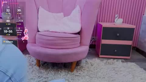 emma cortez online show from December 17, 2025, 11:49 am