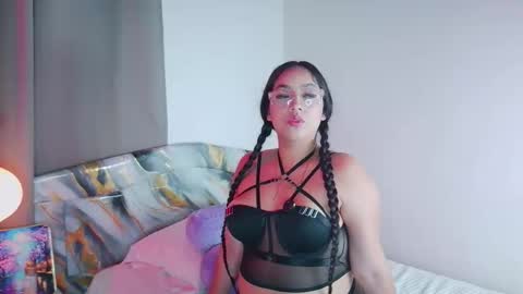 Snapshot of emmadembers chatting on December 3, 2025, 9:13 pm emmadembers online show from December 3, 2025, 9:13 pm