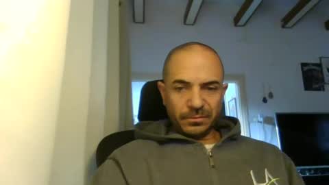 Ariel online show from December 4, 2024, 6:00 am