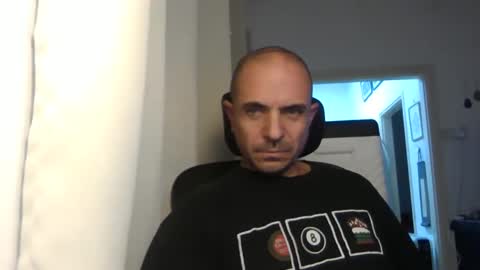 Ariel online show from December 18, 2024, 8:57 pm