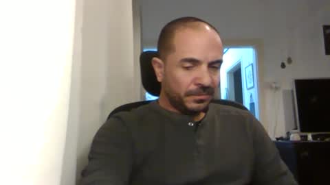 Ariel online show from February 7, 2025, 5:51 pm