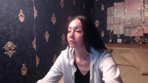 EmmaGoldX online show from November 15, 2025, 3:30 pm