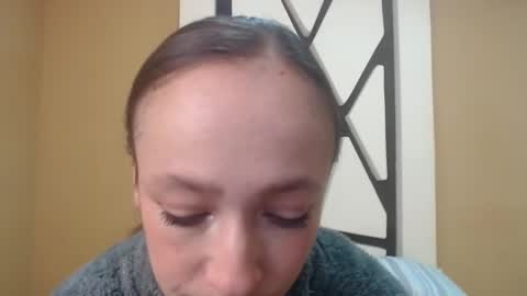 Snapshot of emmaharris1_ chatting on December 7, 2024, 11:40 am online show from December 7, 2024, 11:40 am