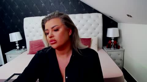 Emma Mavis online show from December 6, 2024, 6:59 am