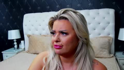 Emma Mavis online show from January 28, 2025, 12:11 pm