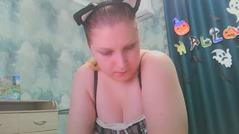 emmamelody online show from October 31, 2025, 1:28 am
