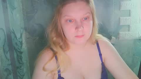 emmamelody online show from November 20, 2025, 9:31 am