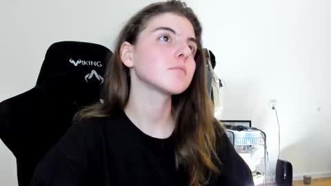 Emma online show from September 14, 2025, 8:08 pm