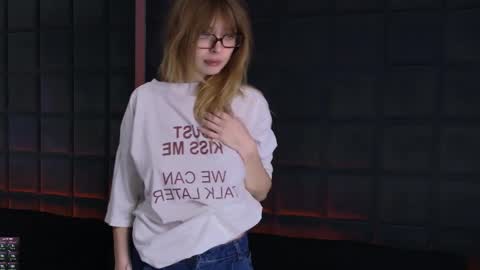 Snapshot of emmarice chatting on April 3, 2026, 9:46 pm EMMA online show from April 3, 2026, 9:46 pm