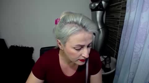 Emma online show from May 12, 2026, 10:40 pm
