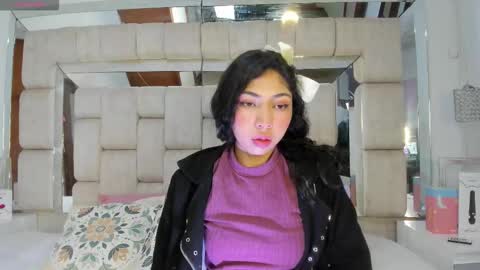 Emma online show from November 18, 2025, 12:20 pm