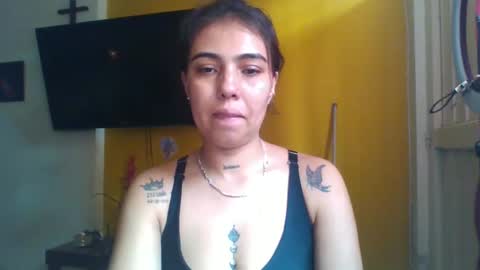 EmmaSplycer online show from April 28, 2026, 6:46 pm