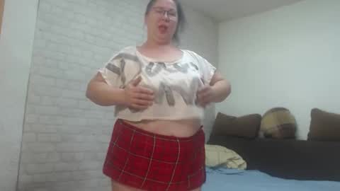 emmasquirt69 online show from February 16, 2026, 8:27 pm