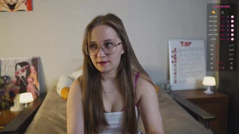 Mia online show from November 12, 2025, 4:51 pm