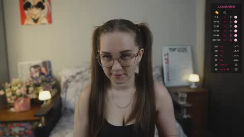 Mia online show from March 1, 2026, 1:46 pm