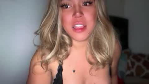 YourDreamGirl Emma  online show from February 23, 2026, 3:15 am