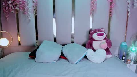 emmawilliams_2 online show from March 29, 2026, 5:51 am