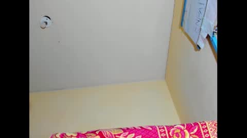 hi im emmalina welcome to your happy place online show from December 12, 2024, 5:59 pm