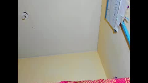 hi im emmalina welcome to your happy place online show from January 18, 2025, 2:33 pm