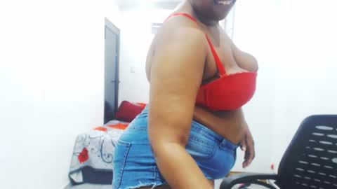 Emmy Lilly and Sam online show from December 13, 2024, 6:49 pm