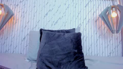 Snapshot of emmi_love_ chatting on December 6, 2024, 3:22 pm Emmi online show from December 6, 2024, 3:22 pm