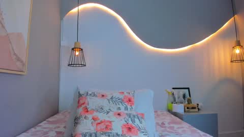 Snapshot of emmi_love_ chatting on January 16, 2025, 12:23 am Emmi online show from January 16, 2025, 12:23 am