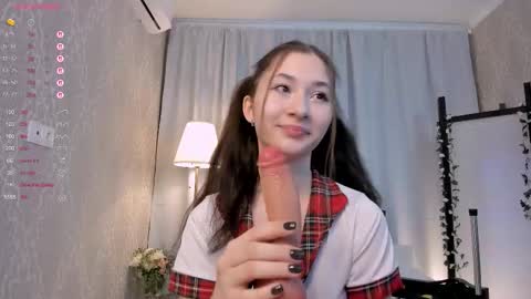 Emmi online show from January 18, 2026, 10:30 am