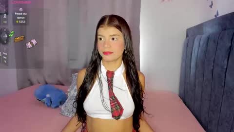 Emmie online show from November 9, 2025, 1:42 pm