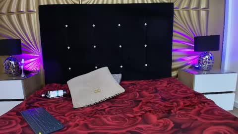 Emmily keller online show from November 8, 2025, 1:22 pm